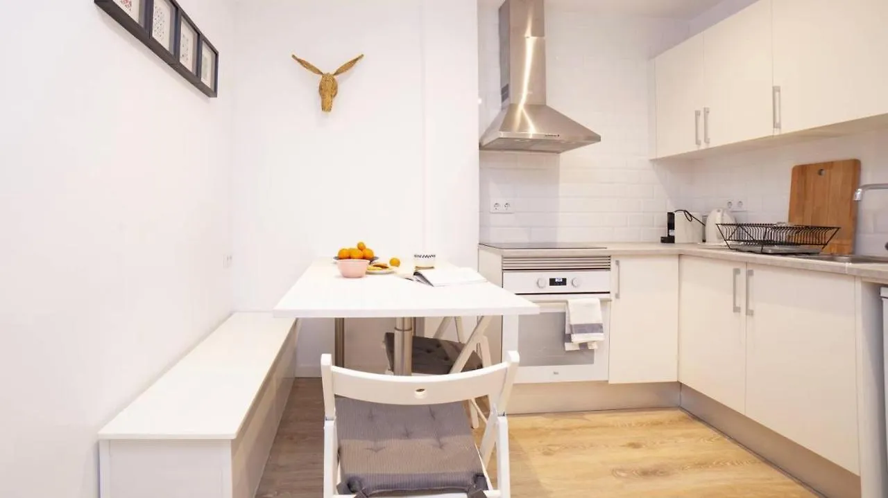 Chic Apartments Ramblas Barcelona