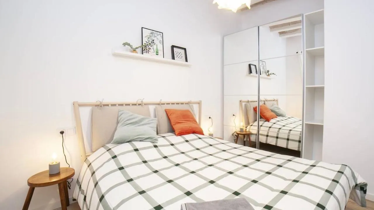Chic Apartments Ramblas Barcelona