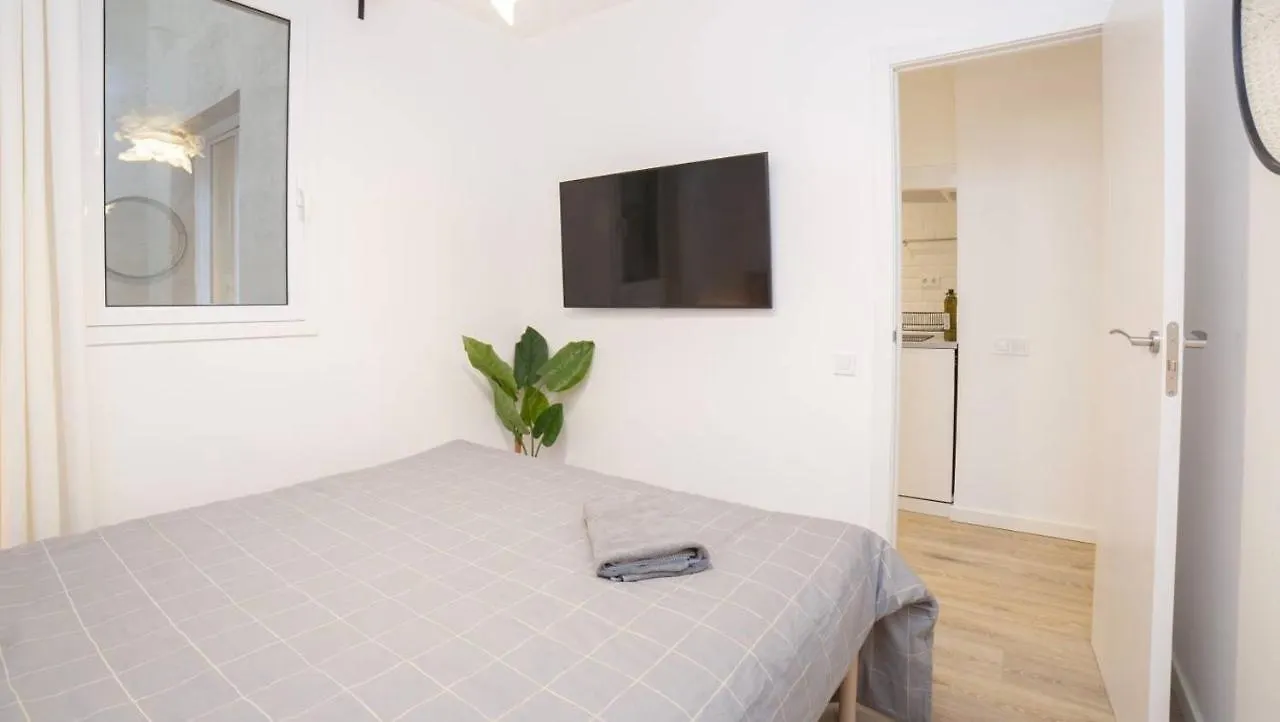 Chic Apartments Ramblas Barcelona 0*,
