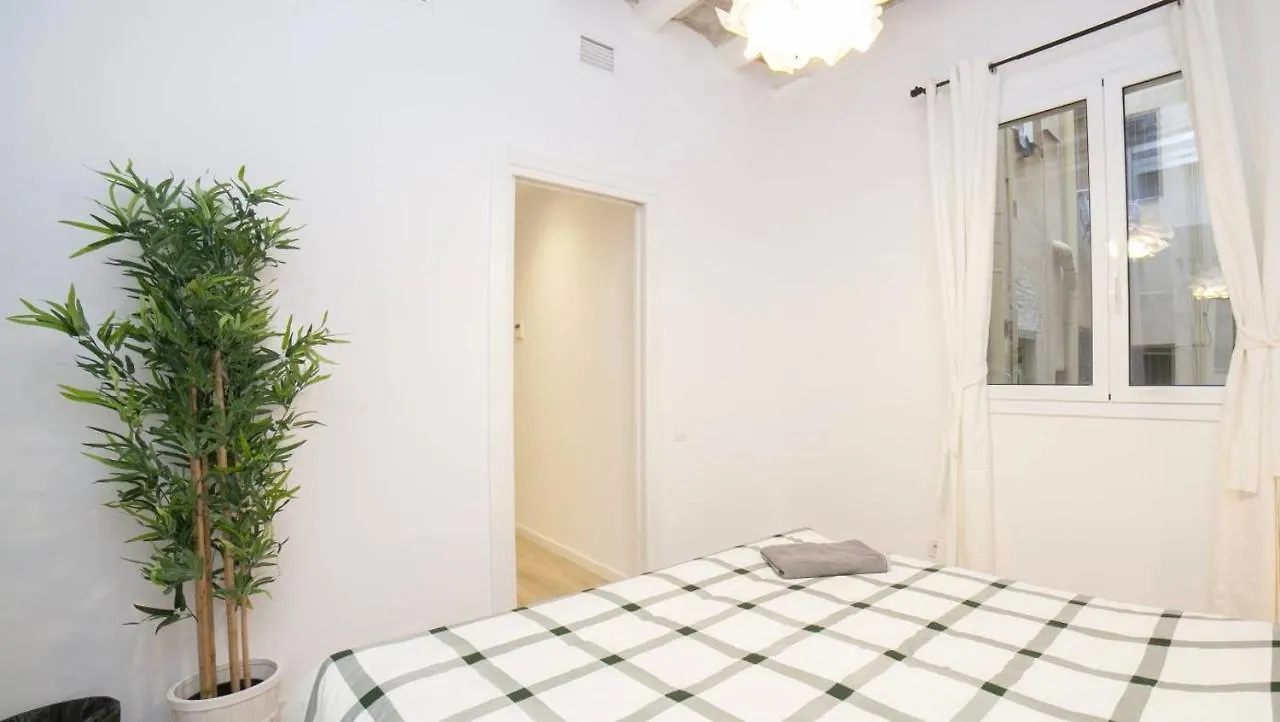 Chic Apartments Ramblas Barcelona